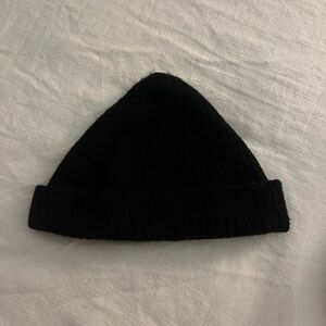 James Street Co. Merino Wool Port Beanie - Black